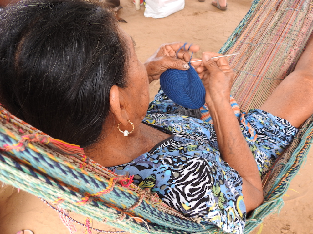 Celina Uriana Starting a Mochila.